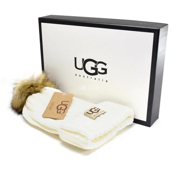 Шапка UGG Cap White